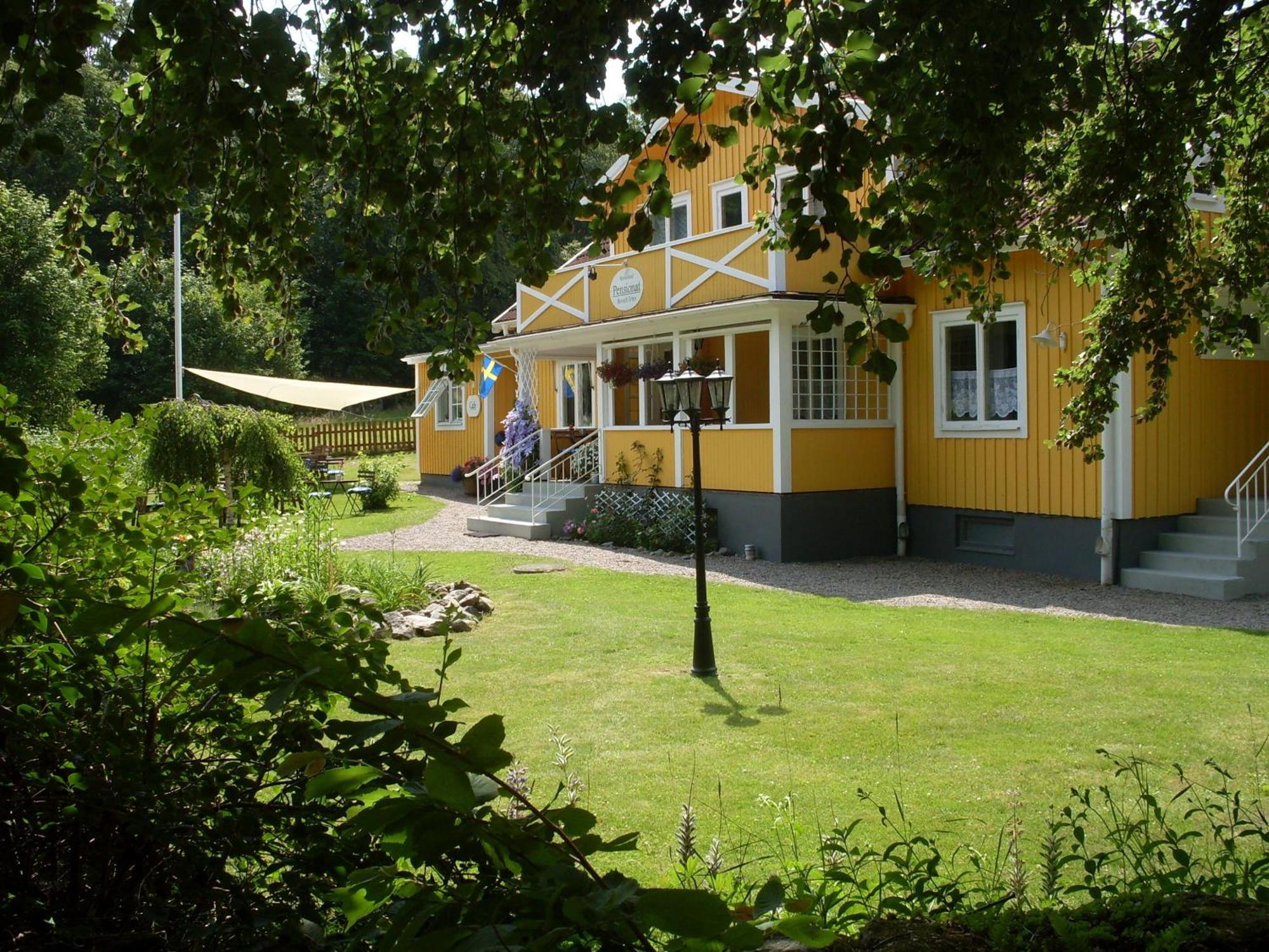 Hotel&Pensionat Björkelund Stenbrohult  Bagian luar foto